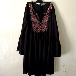 Cute lightweight dress with ruffled sleeves